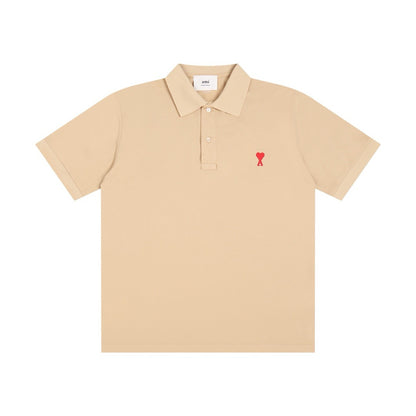 Polo Camel à petit logo ami de cœur rouge