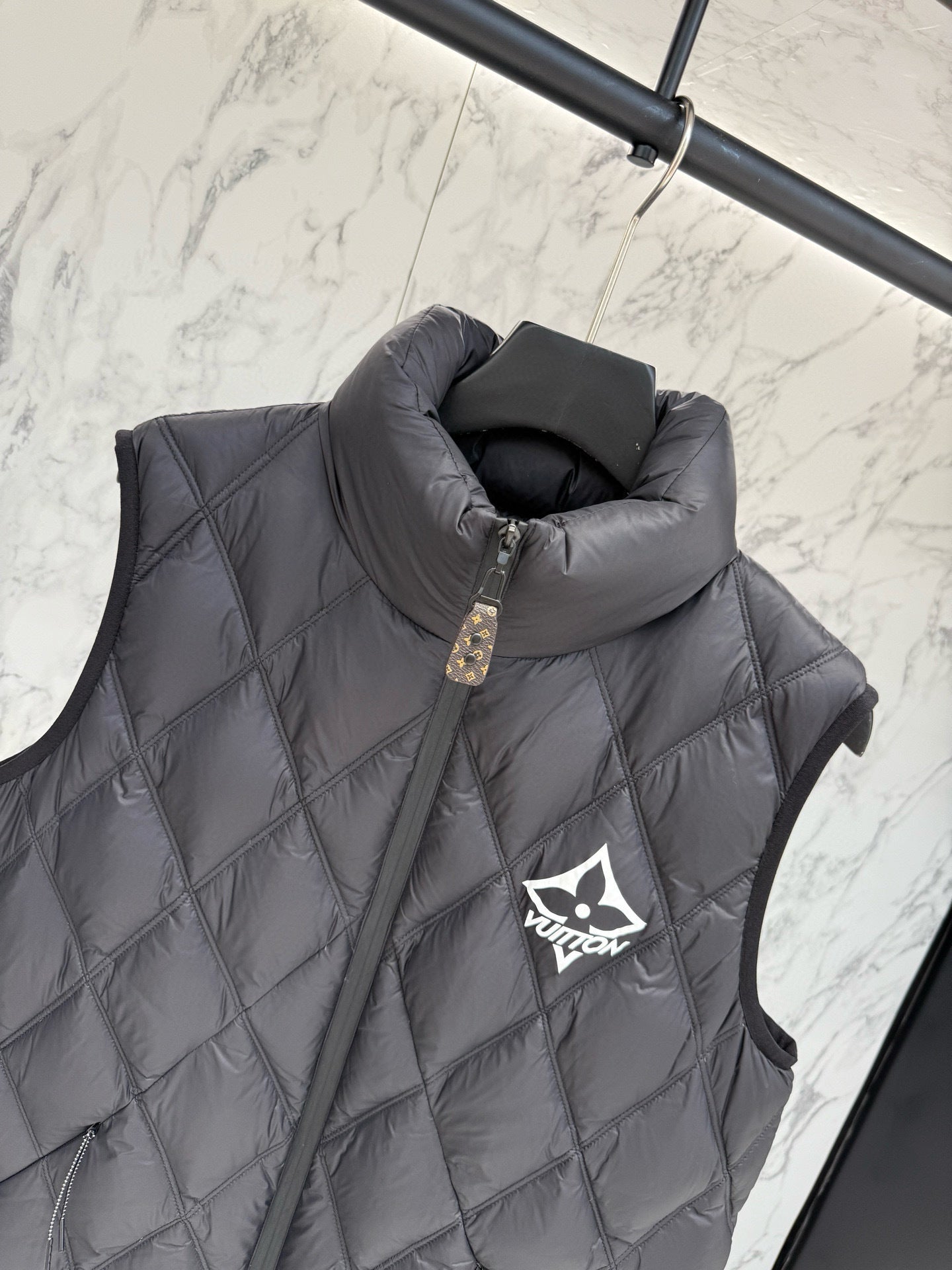 Puffer Lv sans manche
