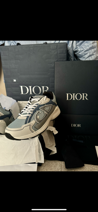 SNEAKERS B30 V3 VERSION BIEN LISSE BLEU CIEL RÉFLECTIVE RÉACTION CORRECTES  FACTURE PACKAGING COMPLET