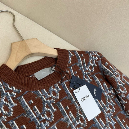Oblique cd sweater