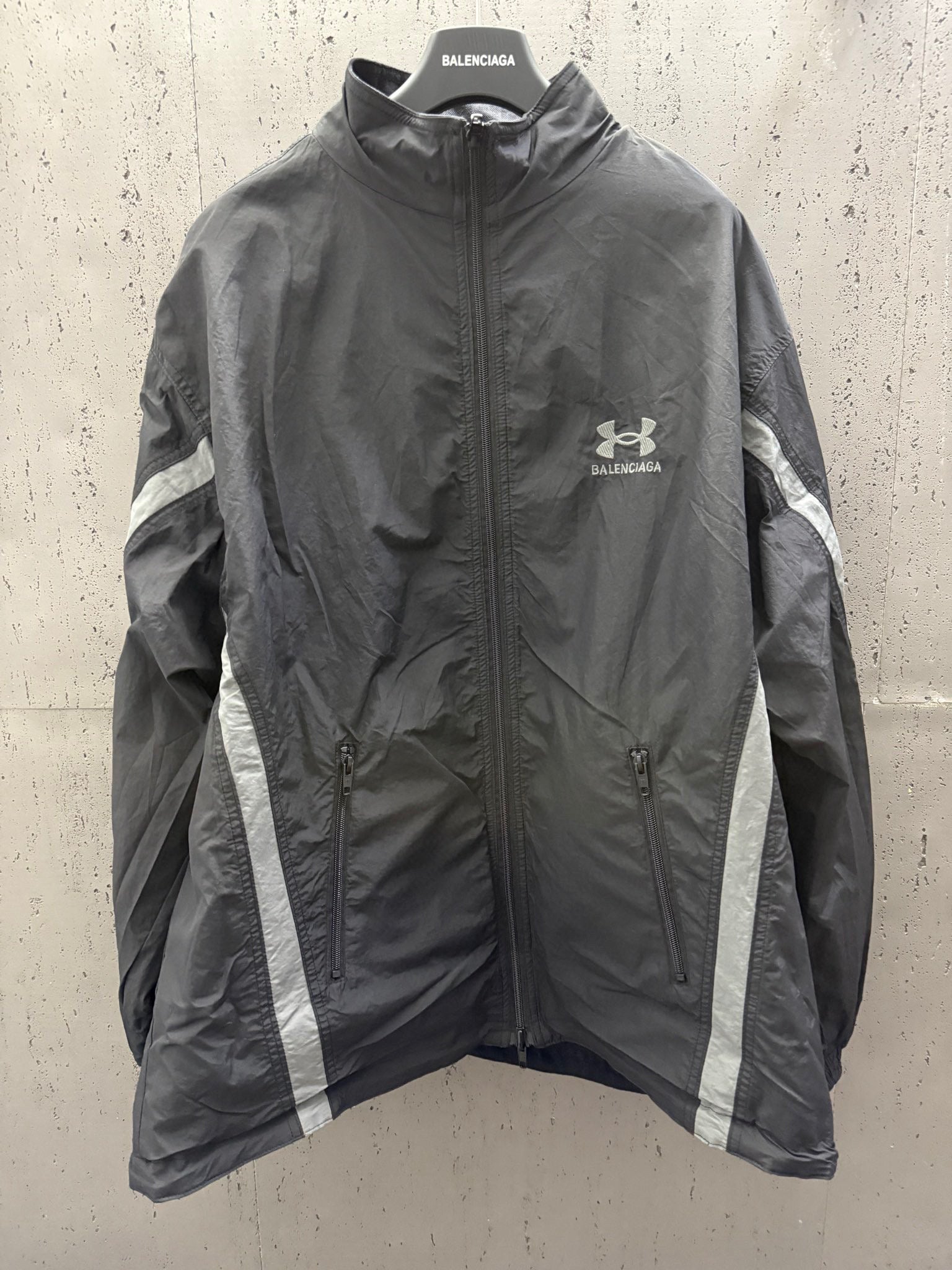 VESTE TRACKSUIT RÉVERSIBLE UNDER x BLNCG POUR HOMME EN NOIR