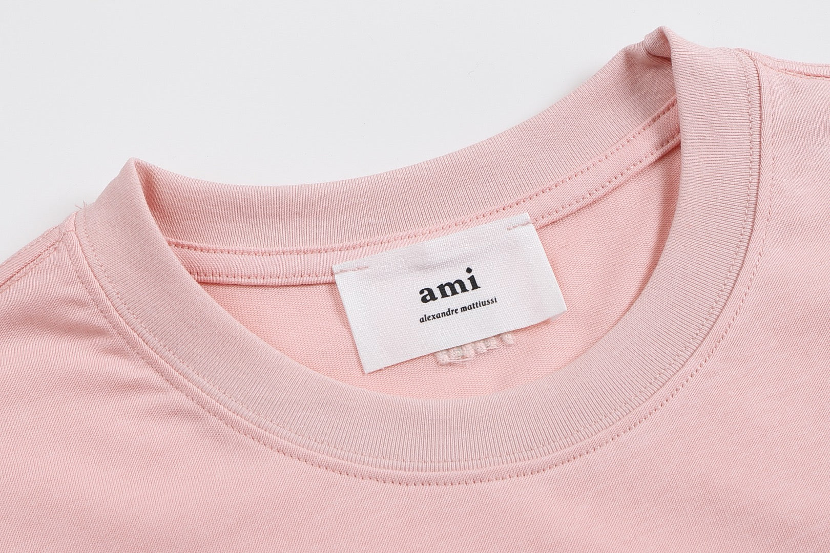 T-shirt rose à logo ami de cœur rose