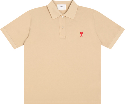 Polo Camel à petit logo ami de cœur rouge