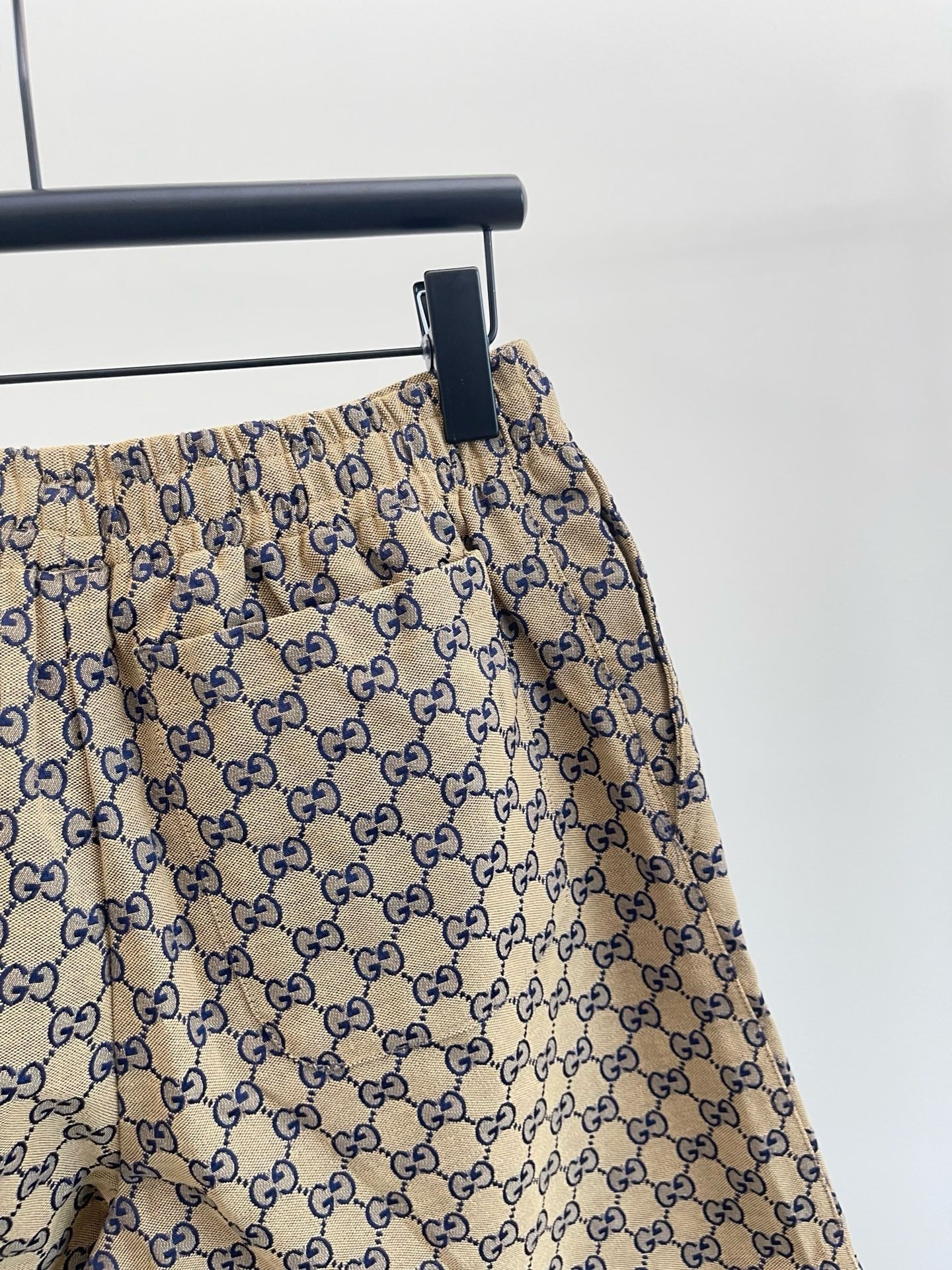 Gg-Shorts braun / blau