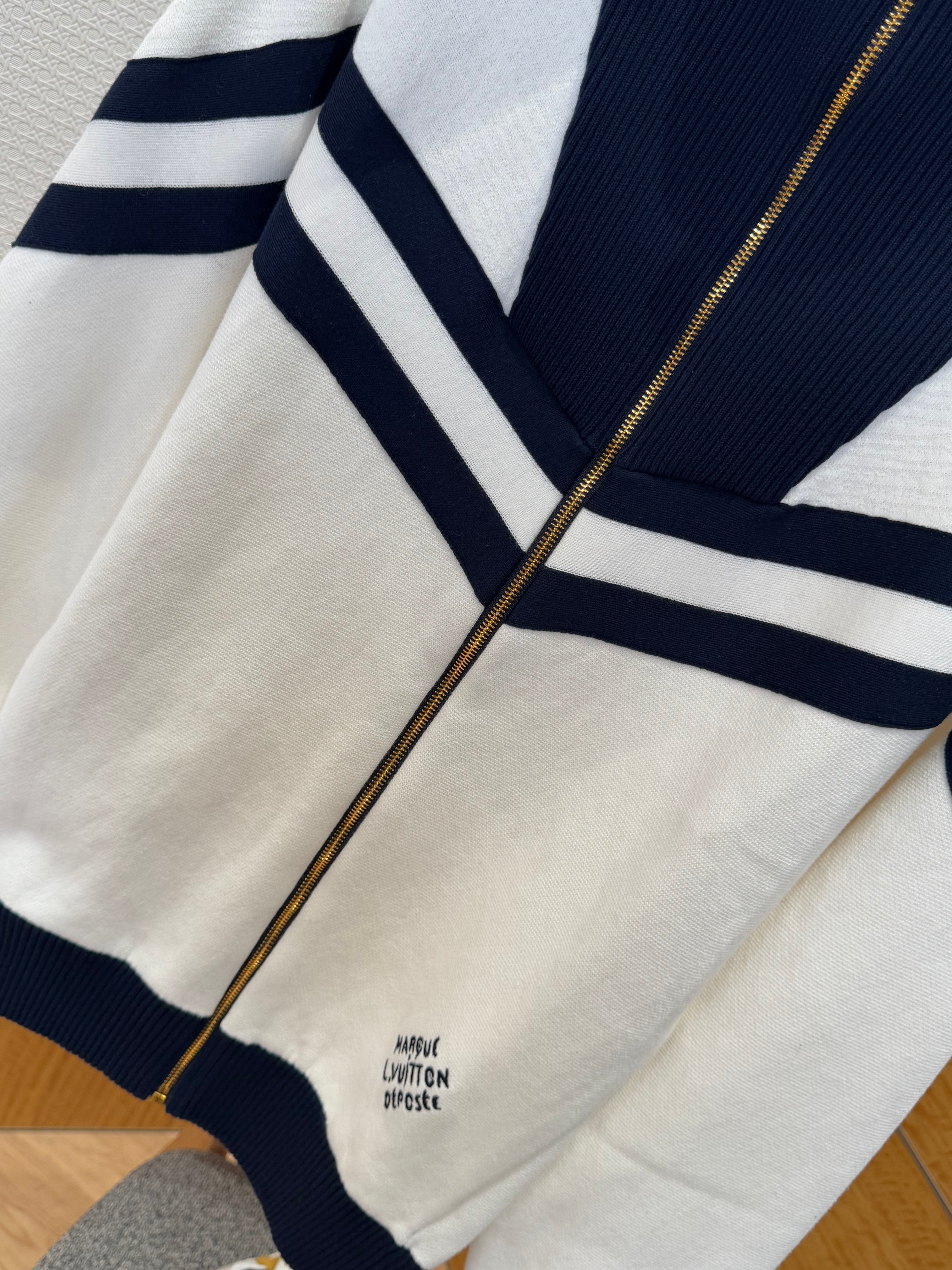 Blouson en jersey bi-matière lv 10/10