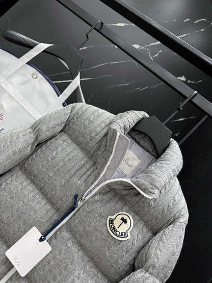 Doudoune Moncl’r Night Grey   x  Palm Austru 10/10