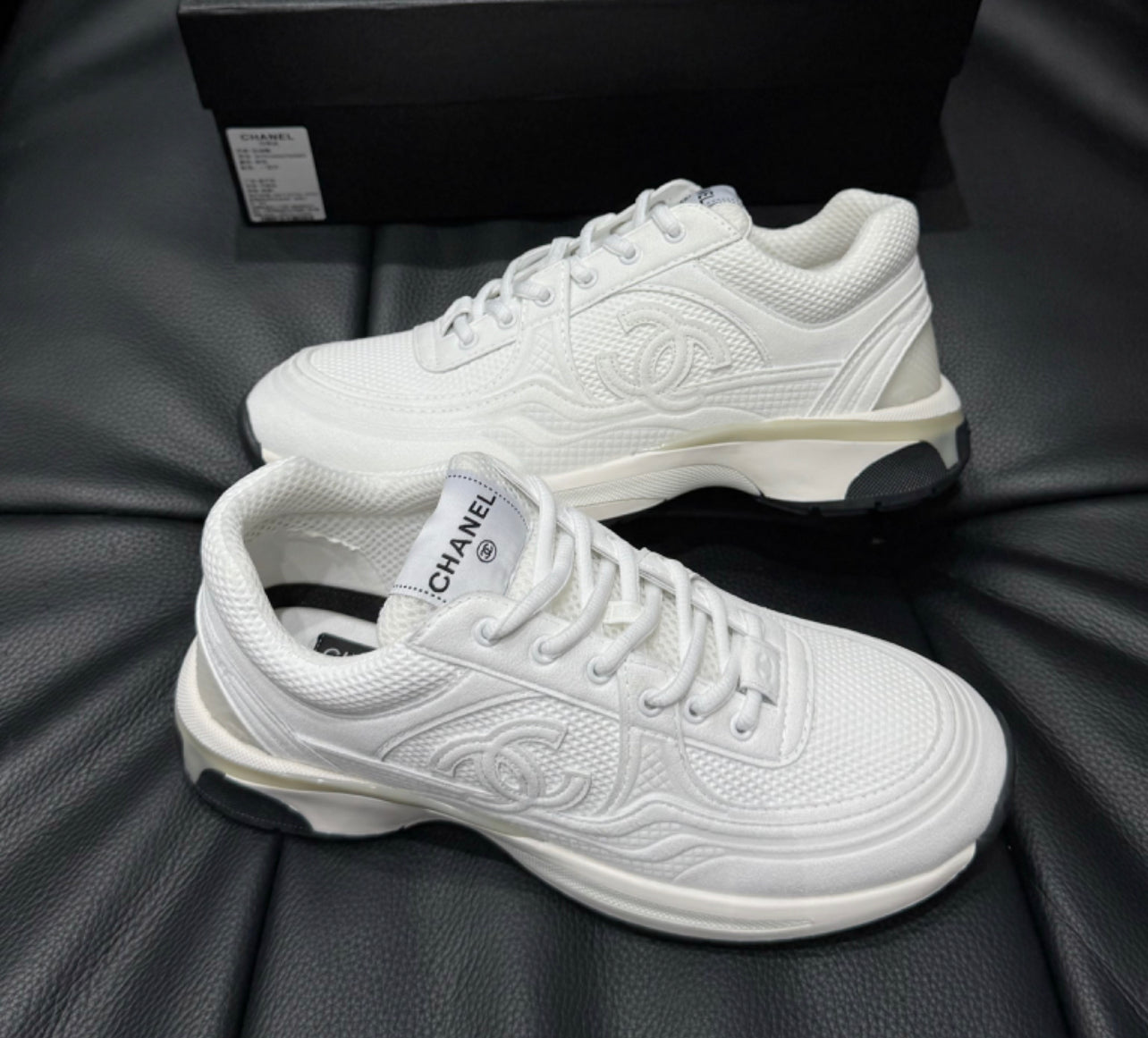 Sneakers Chanl ( EXCLU ) packaging complet facture