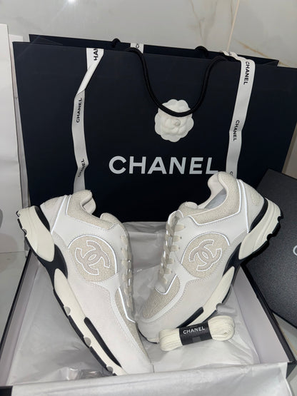 Sneakers chan 10/10 White 📦⚡️