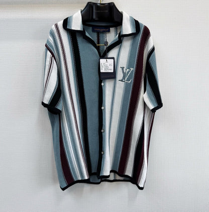 Chemise manches courtes rayée en crochet lv 10/10