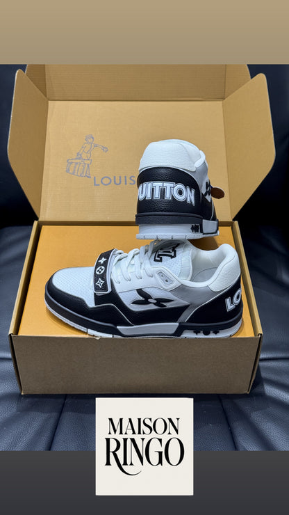 Lv trainers Velcro