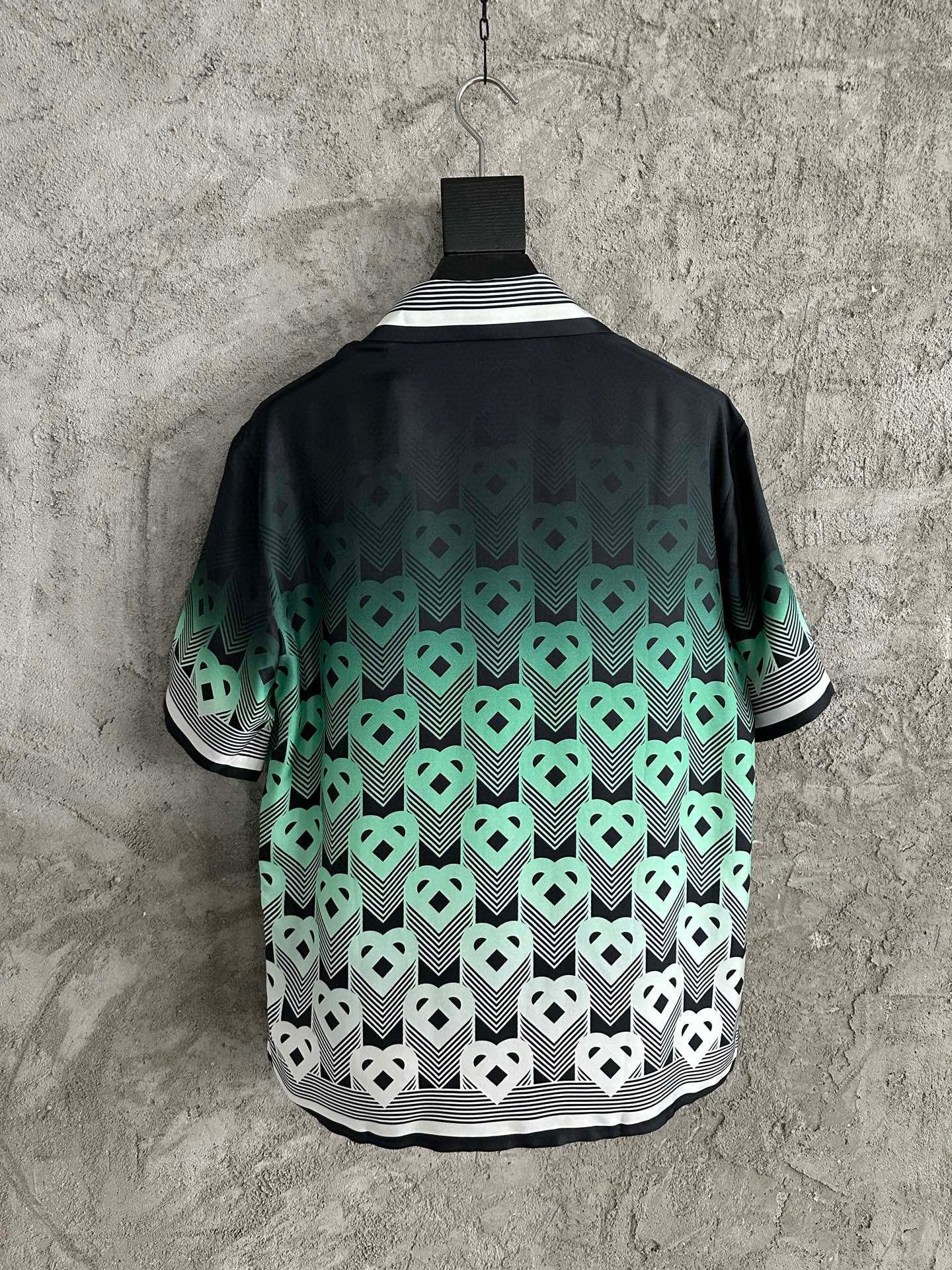 CASAB ENSEMBLE  chemise en soie en dégradé à motif monogrammé