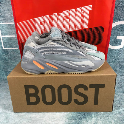 Yz Boost 700 V2 “Inertia” Flight club Authentification ✔️ 1:1