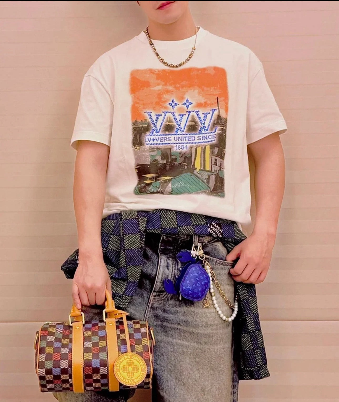 Tee-shirt lv  graphique ornementé en coton