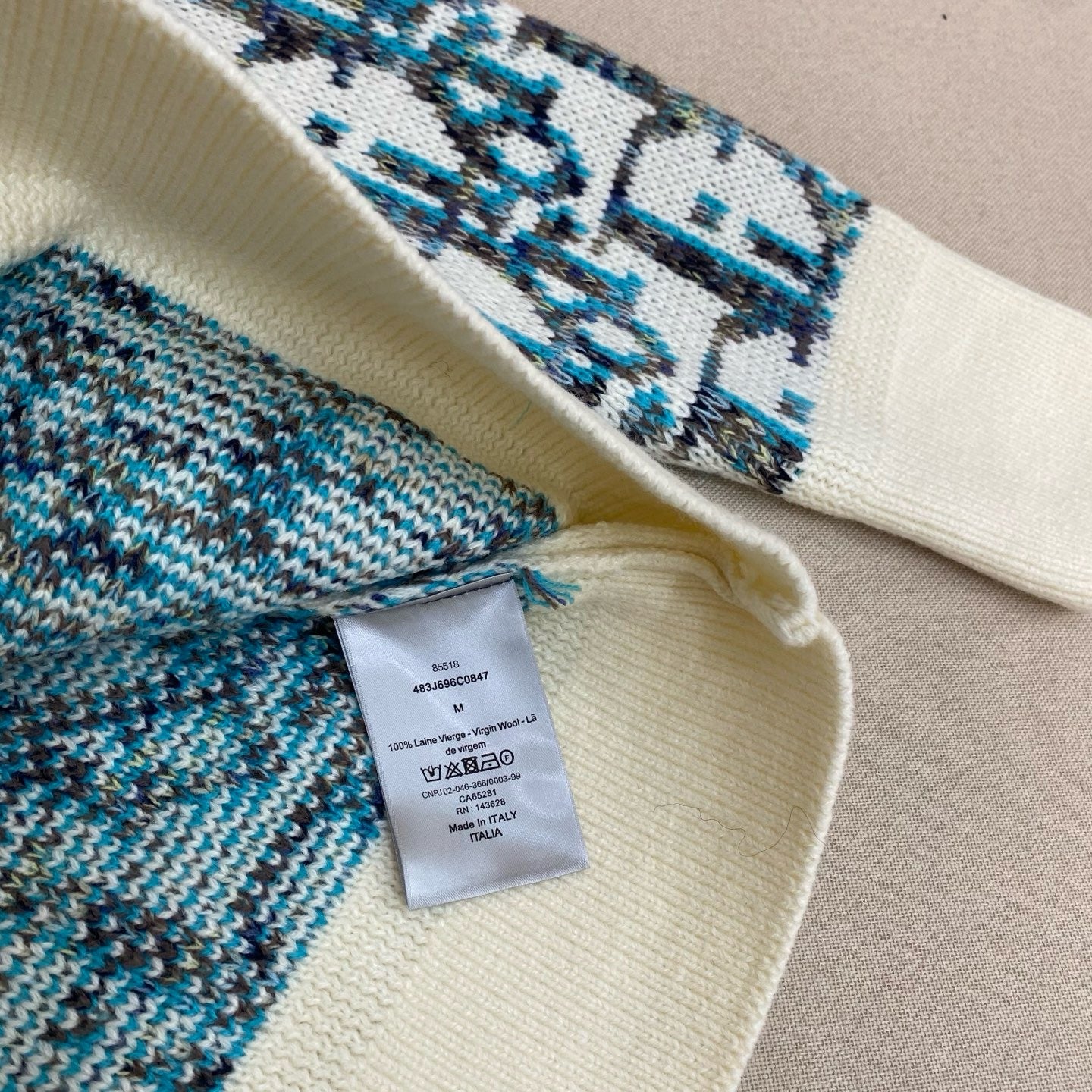 Pull CD Oblique Jacquard de laine vierge blanche et bleue