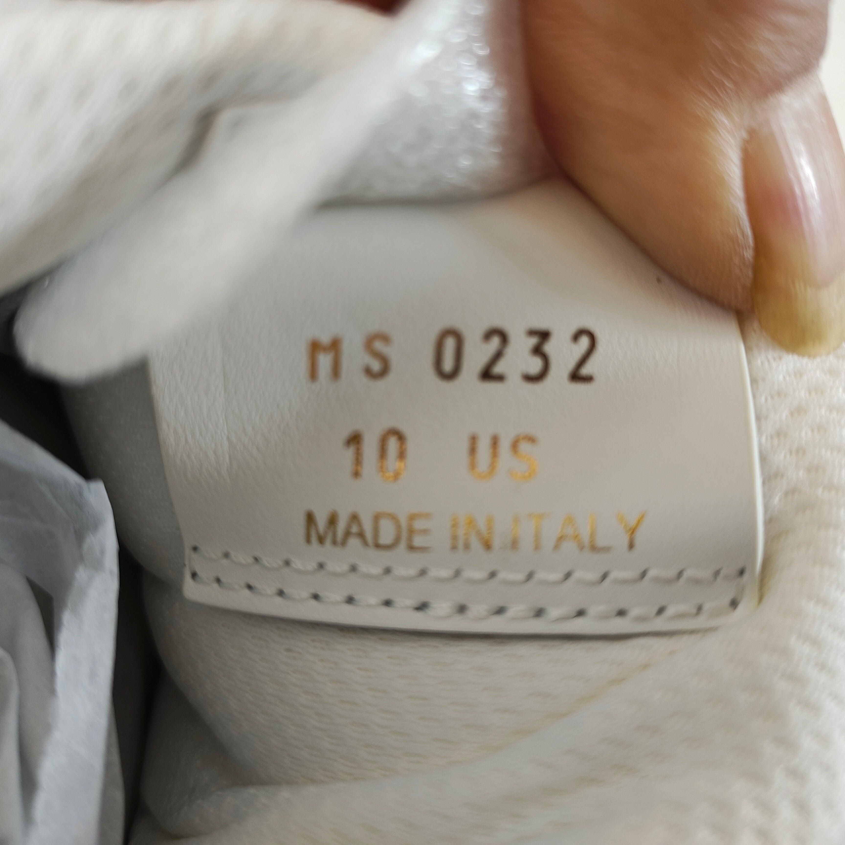 Af1 x Lv Full white Catégorie A