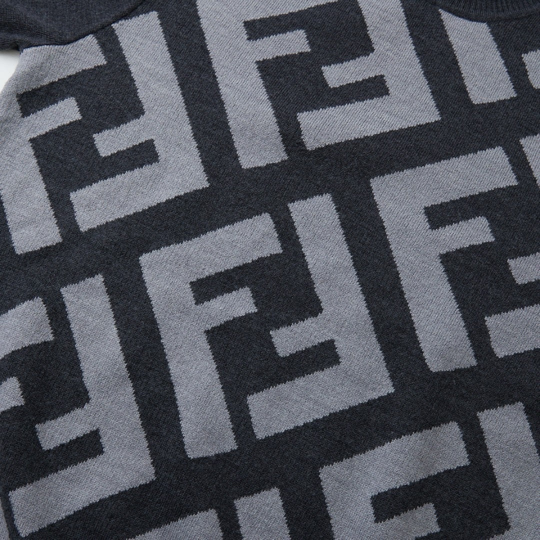 Sweater fnd