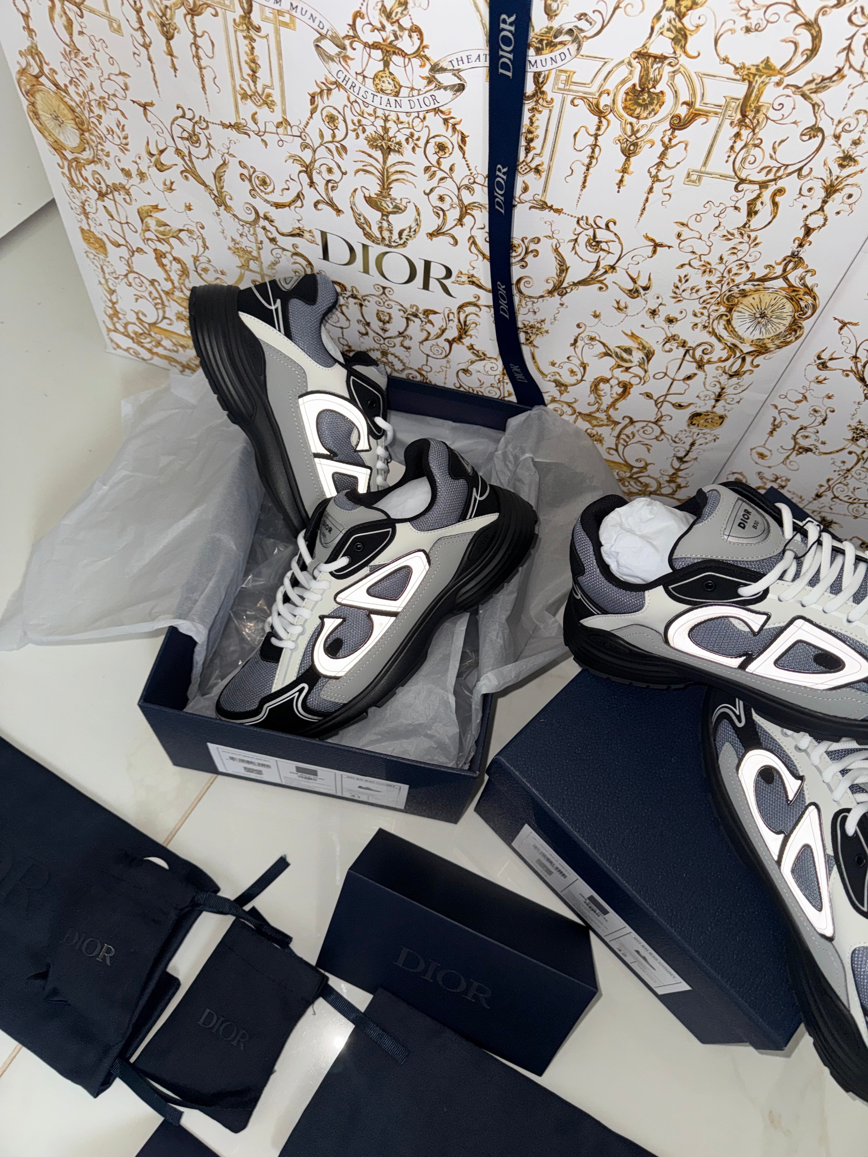 SNEAKERS B30 V3S VERSION BIEN LISSE GRIS BLANC RÉFLECTIVE RÉACTION CORRECTES   FACTURE PACKAGING COMPLET