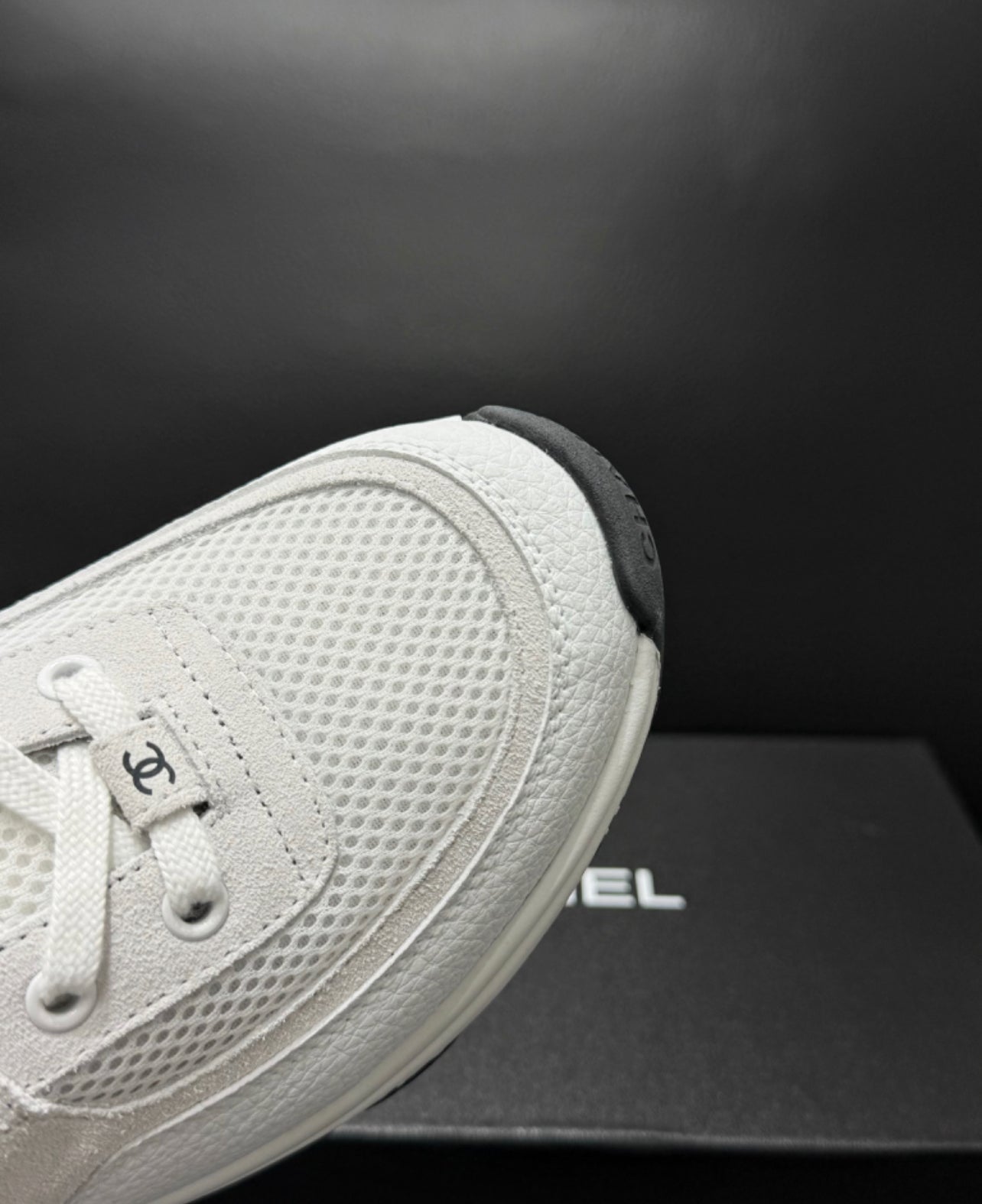 Sneakers Chanl ( EXCLU ) packaging complet facture