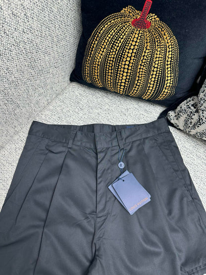 Chino Lv noir 10/10