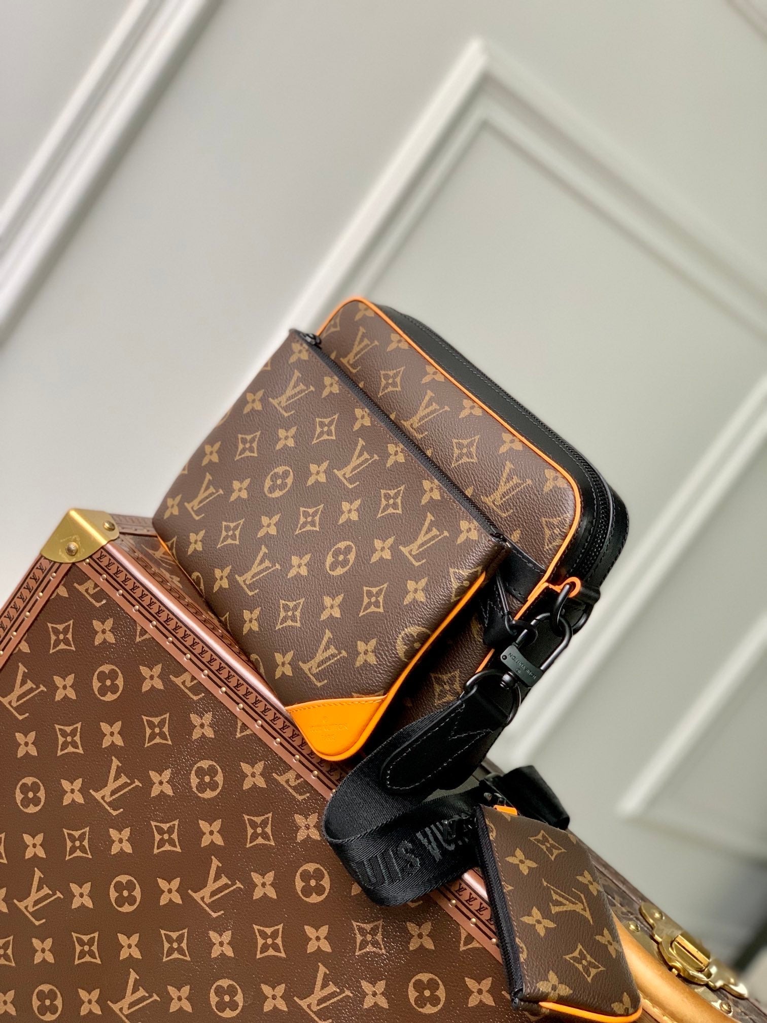Sac Trio Messenger  brown 10/10 facture