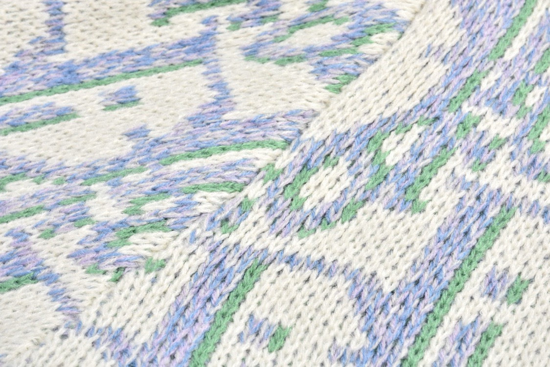 Pull CD Oblique Jacquard de laine vierge blanche et bleue