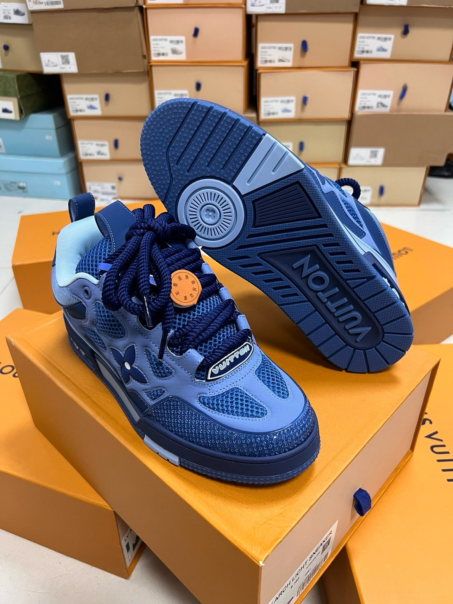 Sneakers Lv Skate bleu  10/10 facture
