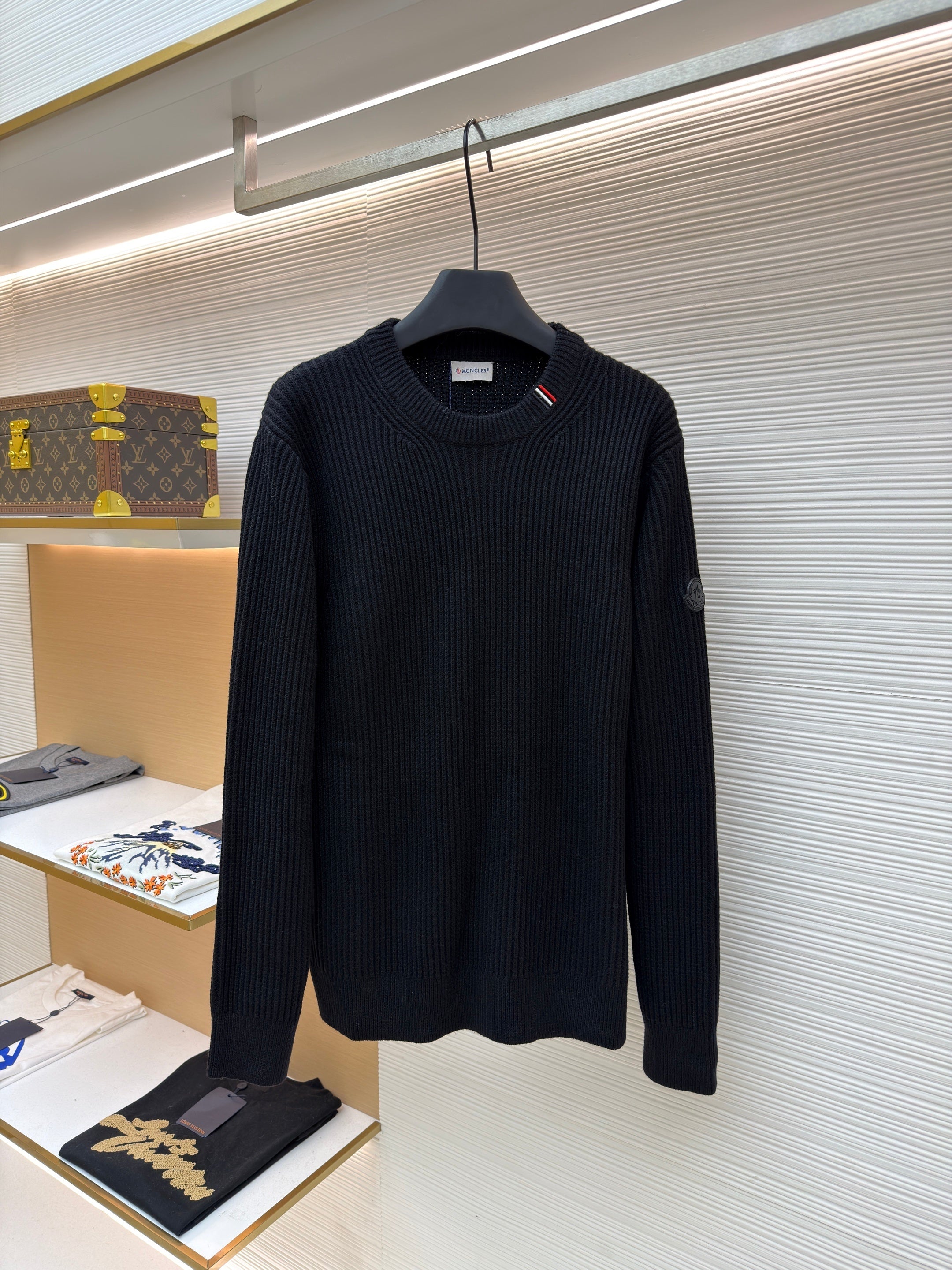 PULL MONCLR NOIR HOMME 10/10 🇫🇷