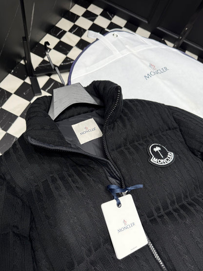 Doudoune Moncl’r Night noir  x  Palm Austru 10/10