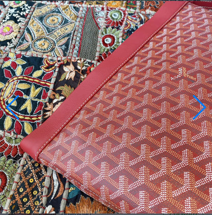 Conti red bill pouch