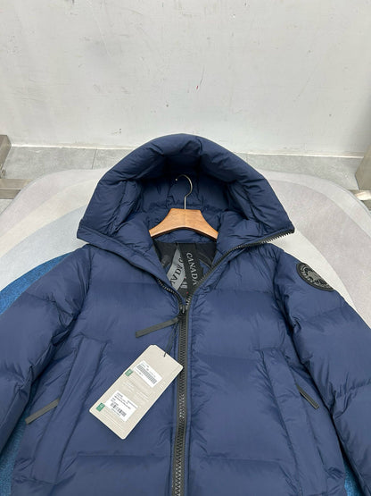 Canada-G Crofton Puffer  Bleu nuit  black label 10/10