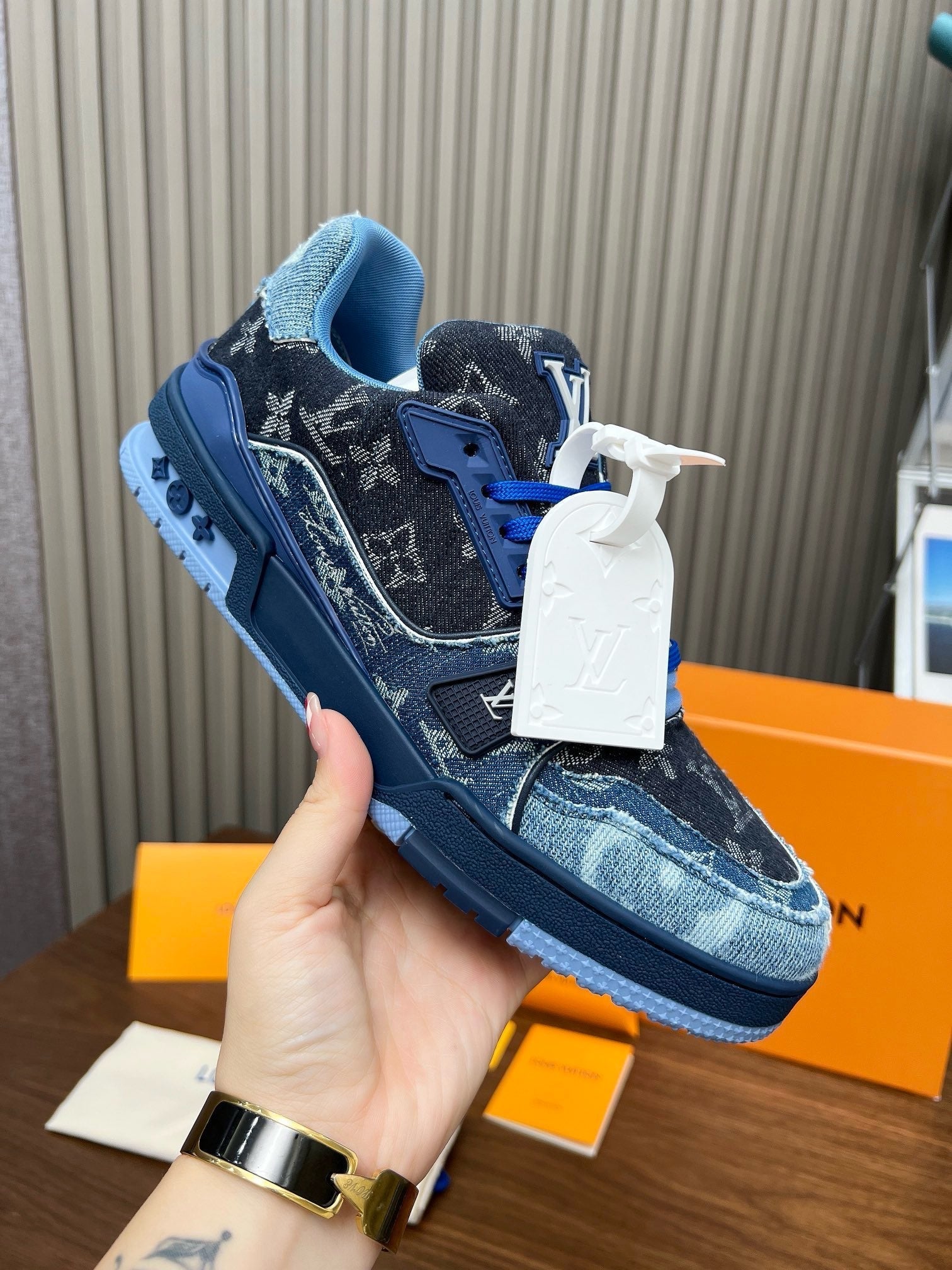 Sneakers Lv Trainers facture