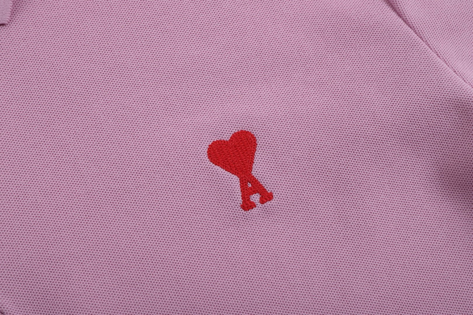 Polo purple à petit logo ami de cœur rouge