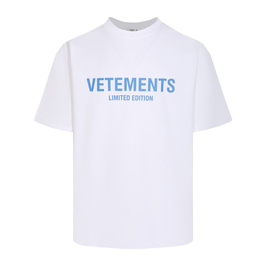 Vetements Logo Print T-Shirt