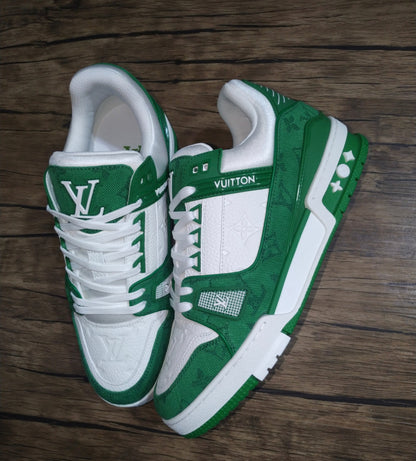 Lv trainers Green  qualité 10/10 facture