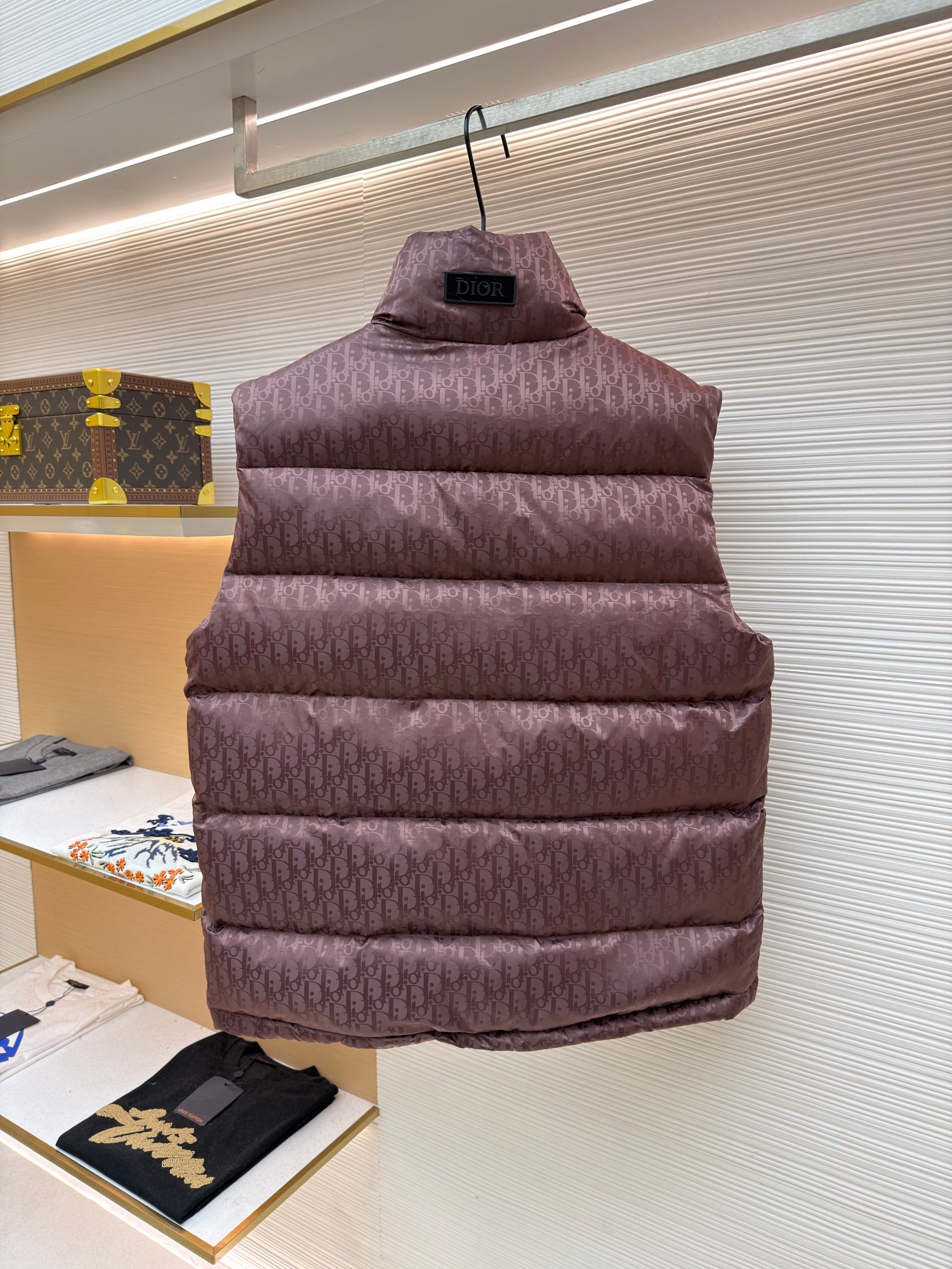 Doudoune sans manche bordeaux CD facture 10/10