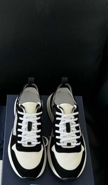 Sneakers B25 black white invoice