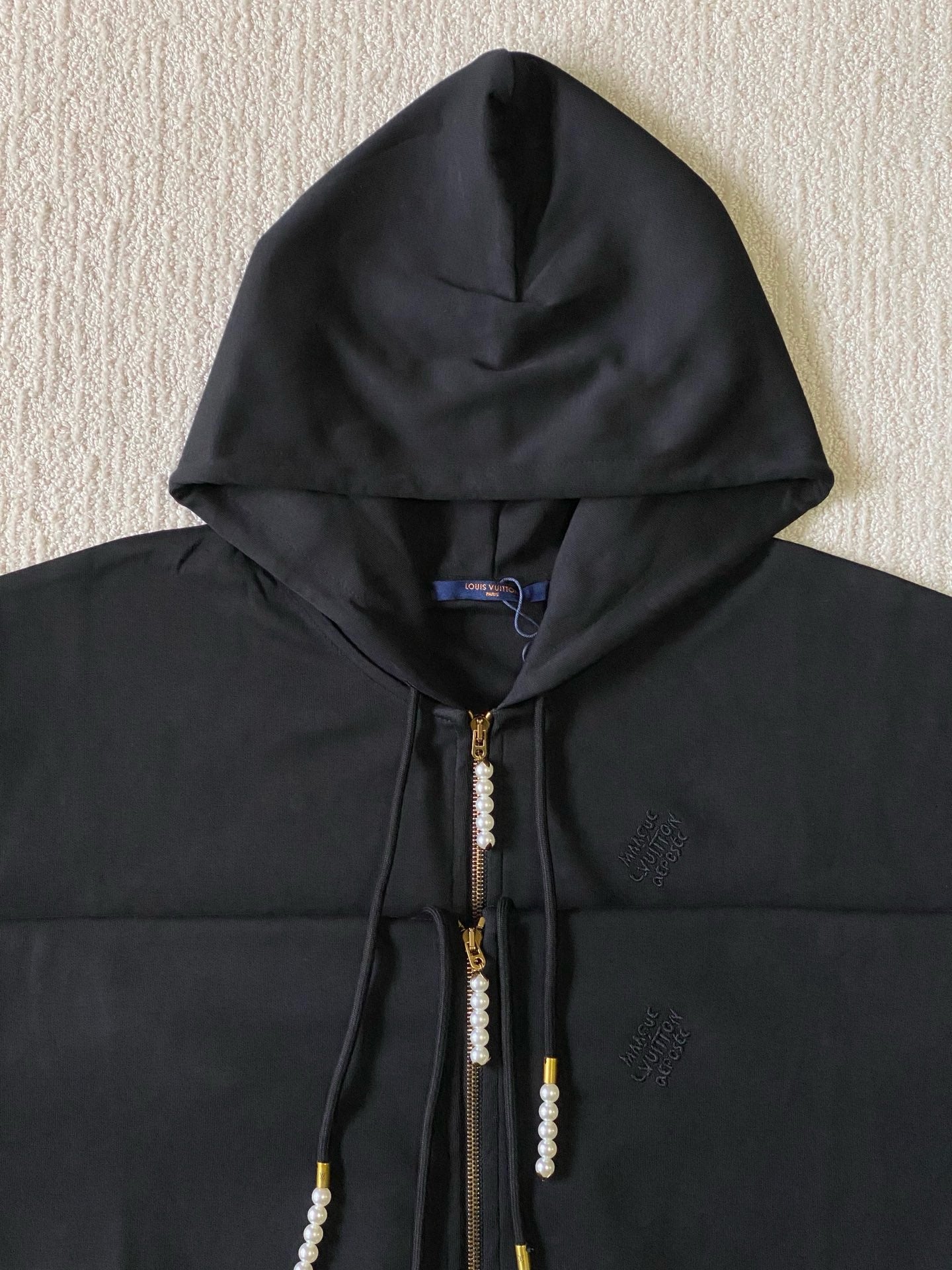 Sweatshirt mit LV-Jersey-Stickerei