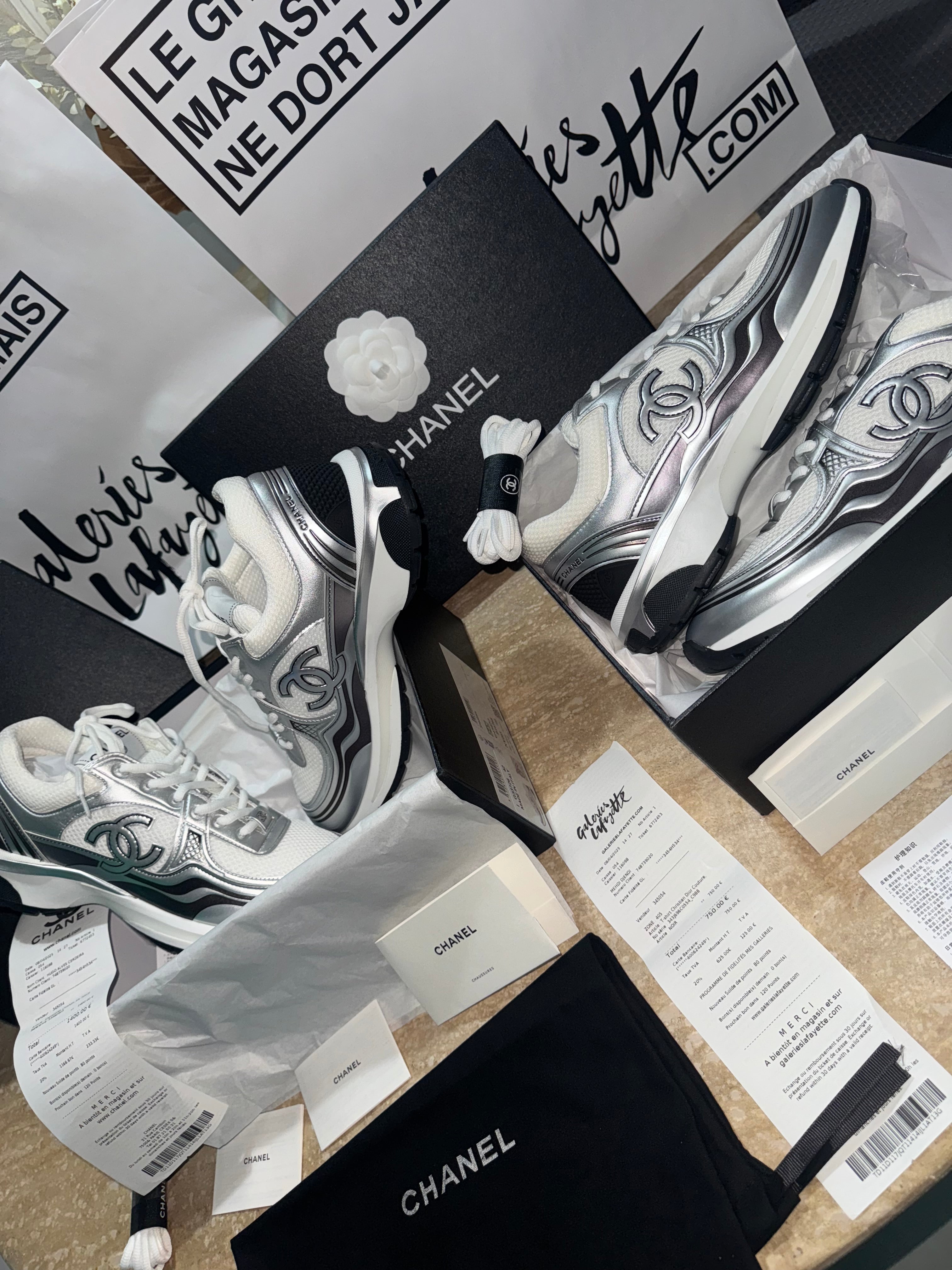 Sneakers Chanl ( EXCLU ) packaging complet facture 10/10