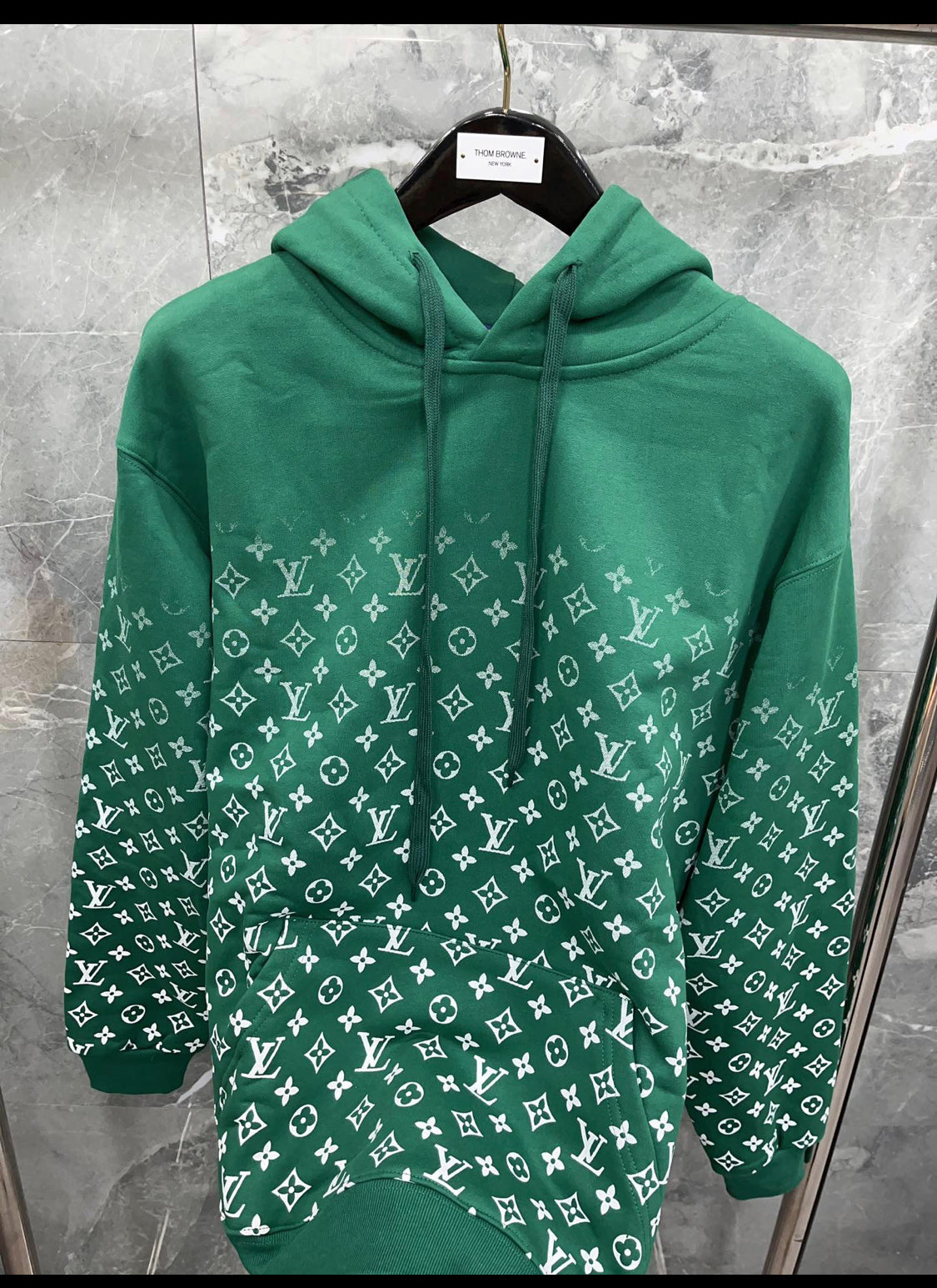 Sweat Lv facture green And white