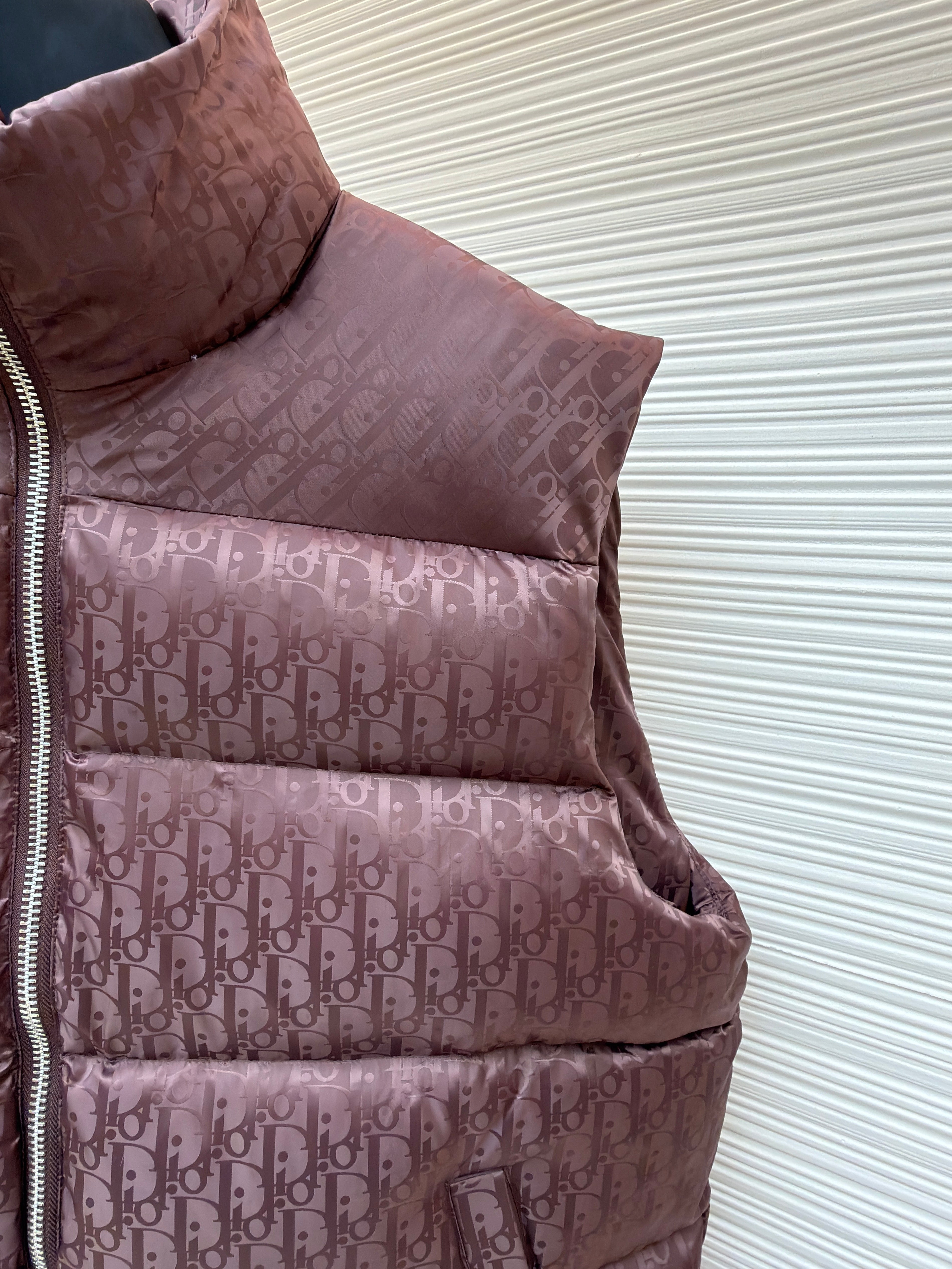 Doudoune sans manche bordeaux CD facture 10/10