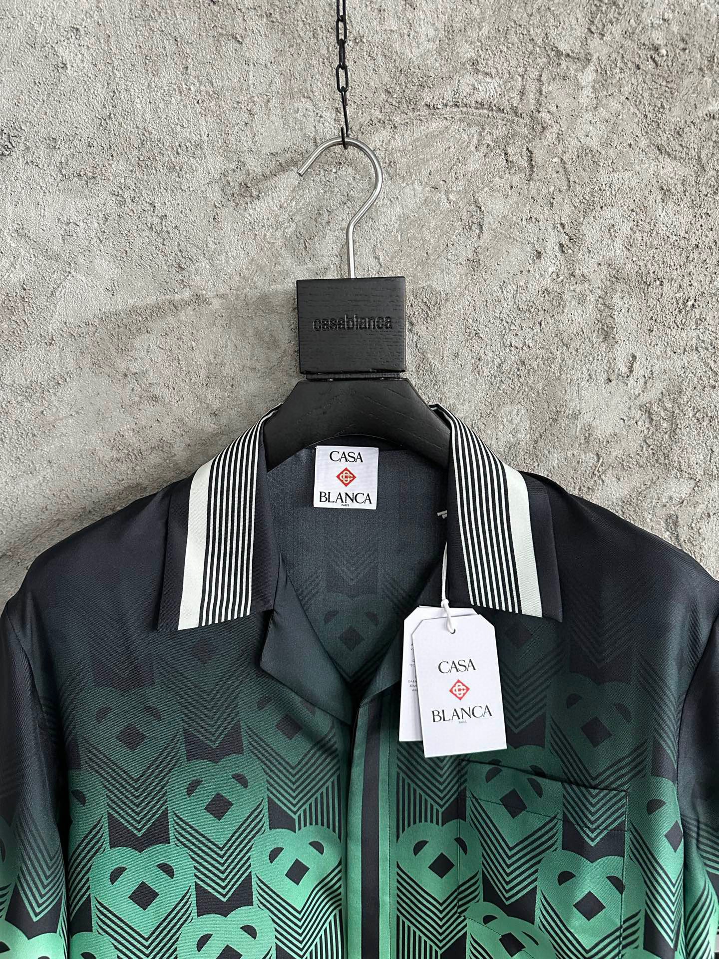 CASAB ENSEMBLE  chemise en soie en dégradé à motif monogrammé