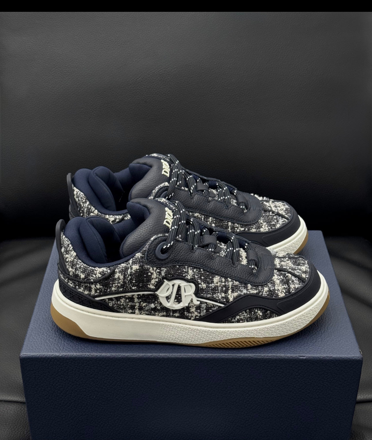 Sneakers B9 CD 10/10