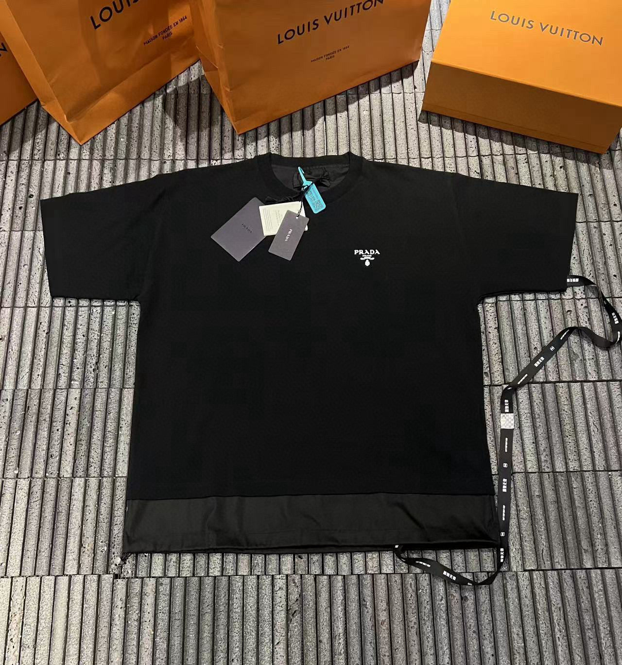 t’logo-print panelled T-shirt PRD