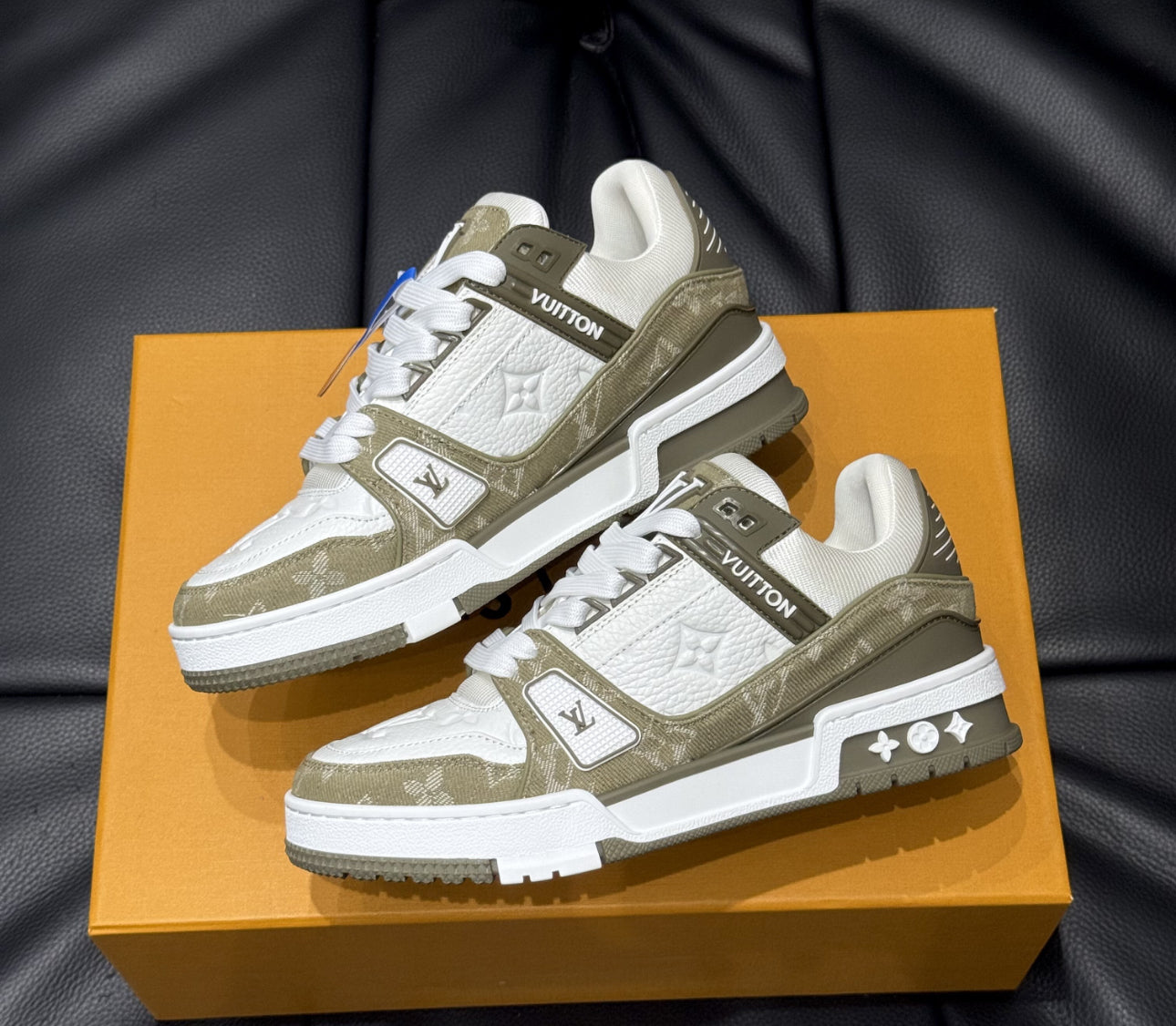 Sneakers Lv trainers kaki 2025 facture