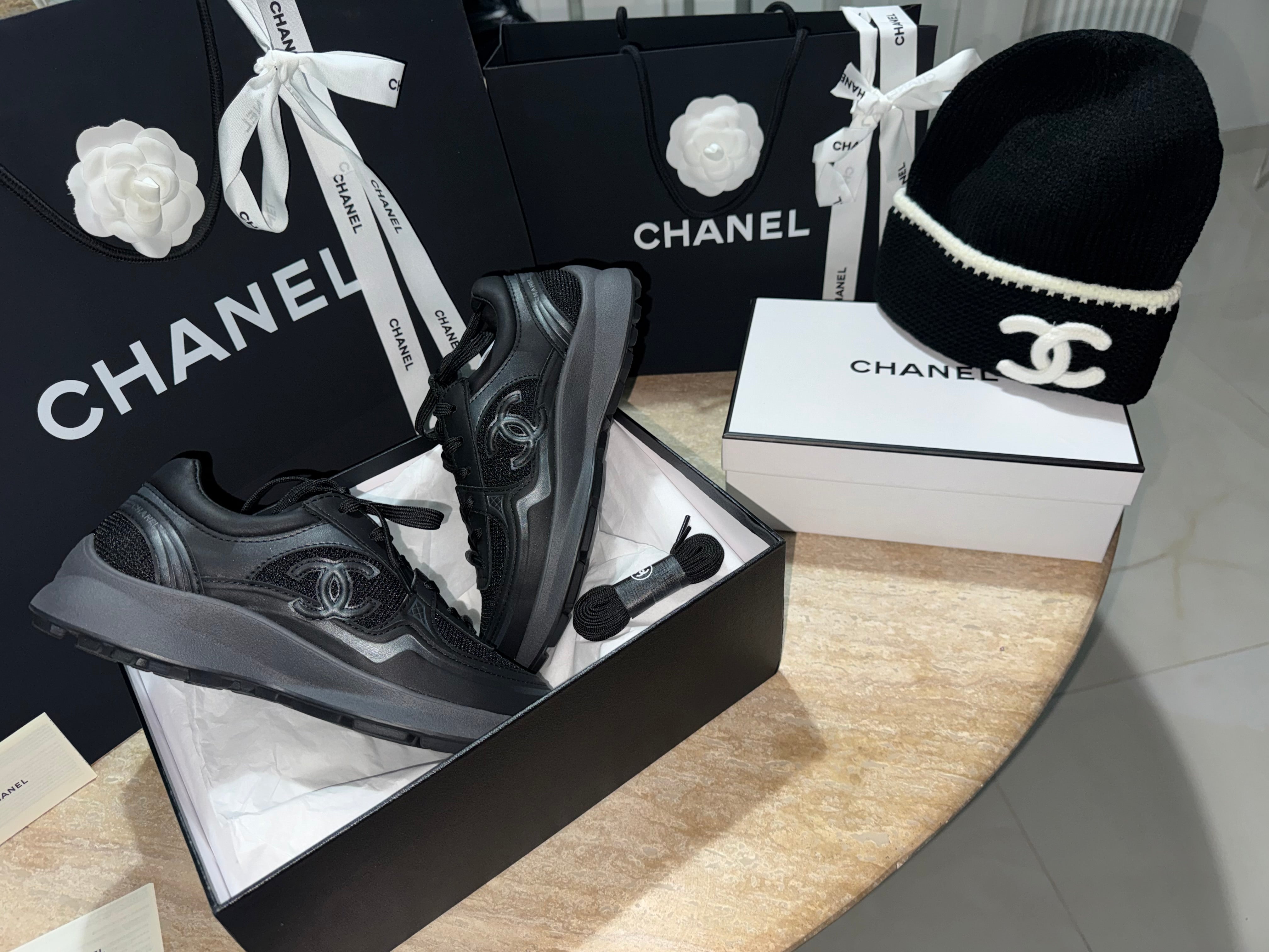 Sneakers chan 9/10 full black 2026