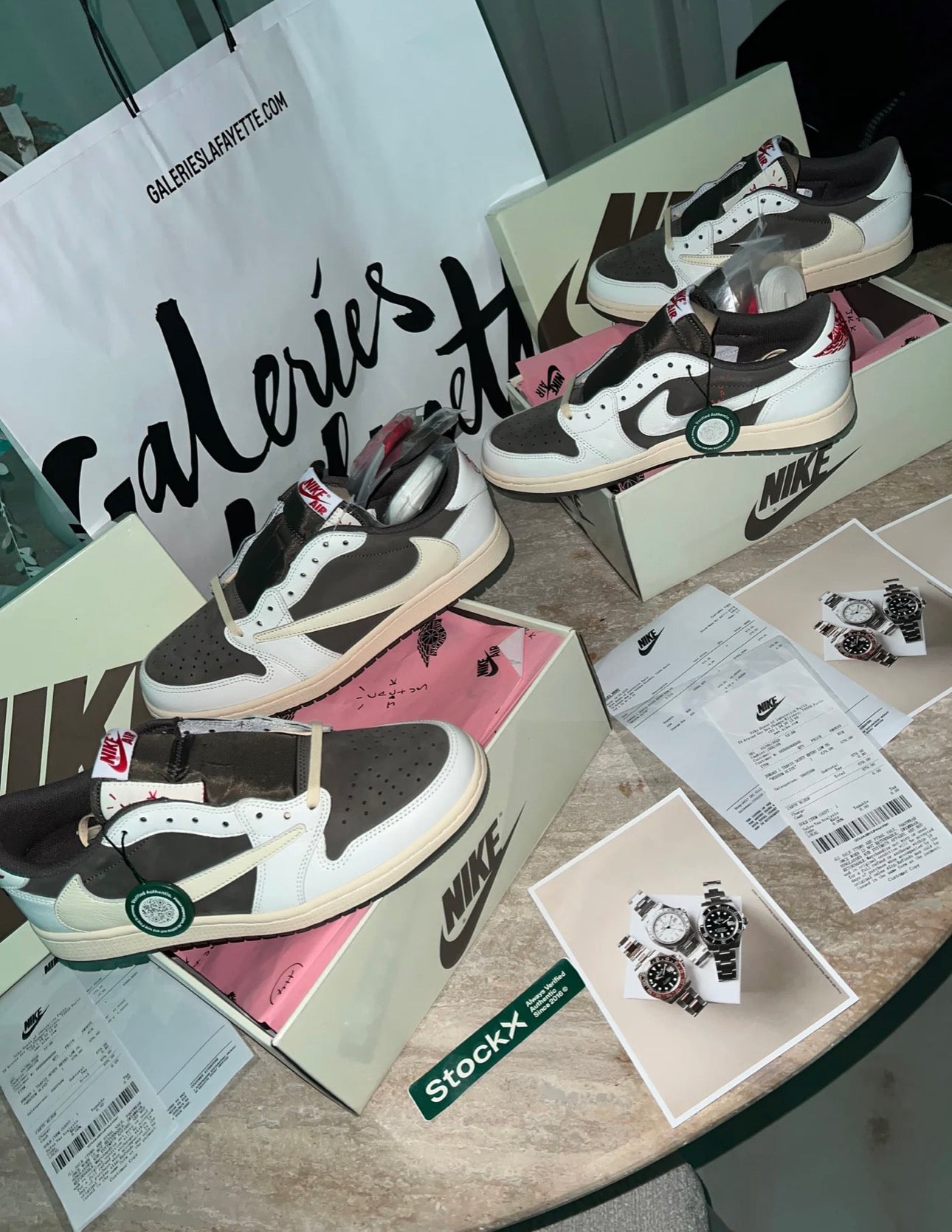 AJ low travis 1:1 Authentification Flight club ✔️ Facture 📦📦⚡️🚚