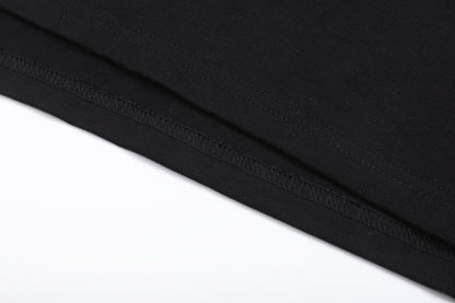 T-shirt noir à logo ami de cœur rouge
