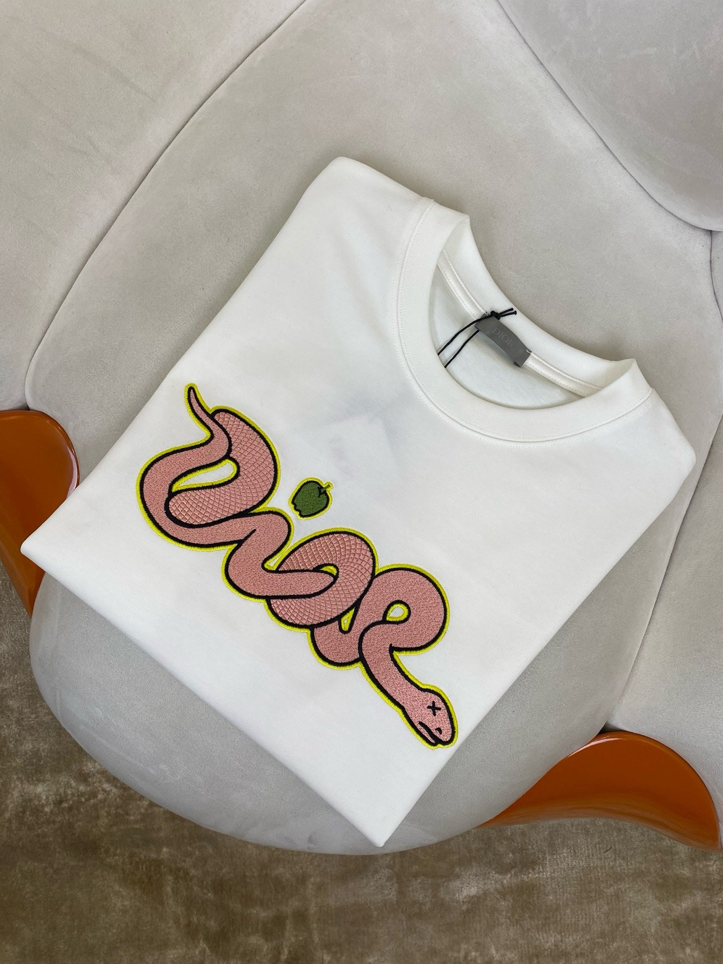 T-shirt CD AND KAWS, coupe relax Jersey de coton orange et rouge