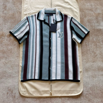 Chemise manches courtes rayée en crochet lv 10/10