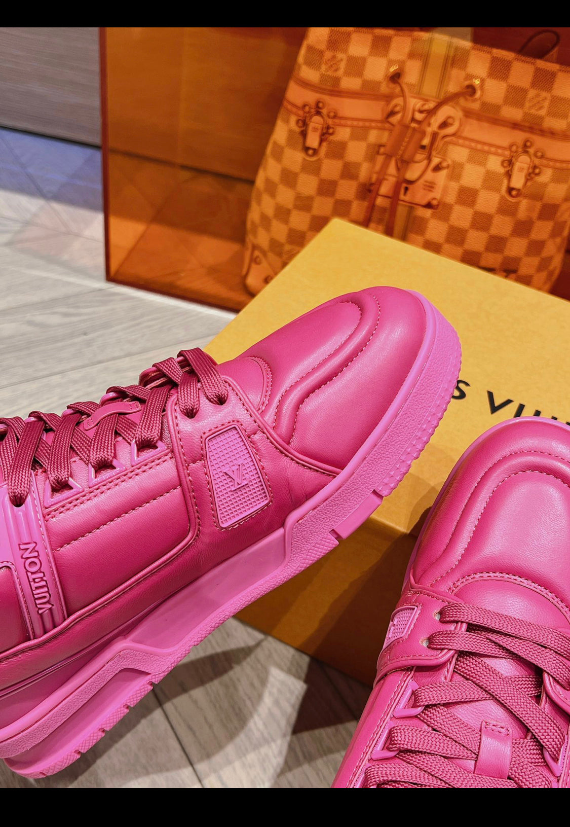 Lv trainers rose facture